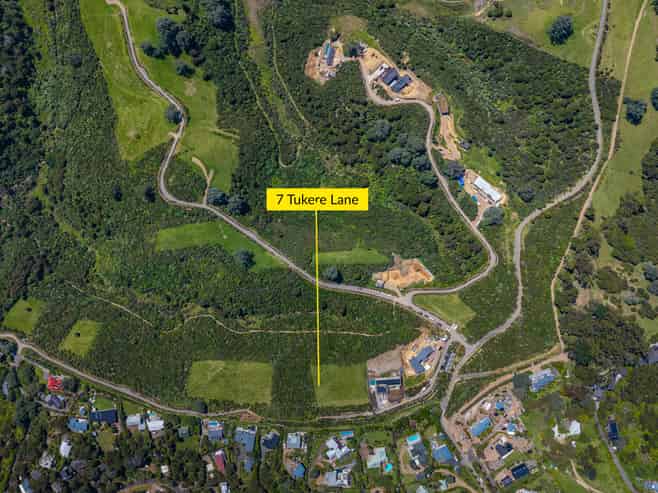 7 Tukere Lane, Onetangi