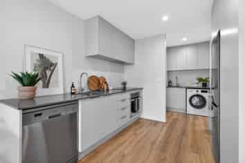 8/25 Bush Street, Naenae