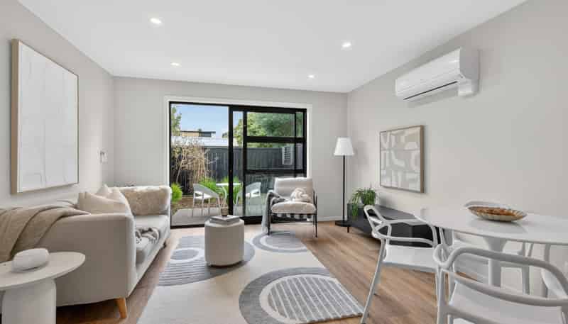 8/25 Bush Street, Naenae