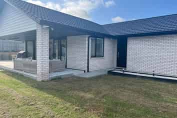 19 Urumaraki Avenue, Helensville