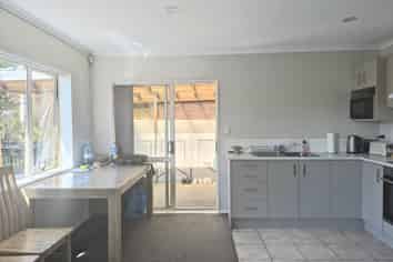 2A Dunaff Place, Flat Bush