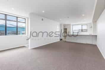 16/1 Glenside Crescent, Forrest Hill