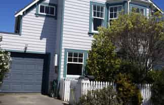 10 Somerset Avenue, Newtown