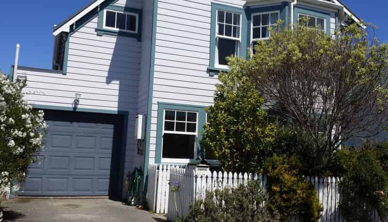 10 Somerset Avenue, Newtown