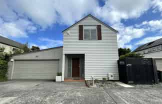 22J Mead Street, Avondale