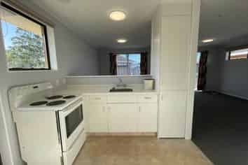 8/2 John Bracken Way, Beach Haven