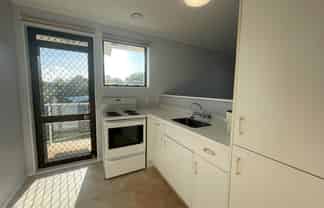 8/2 John Bracken Way, Beach Haven