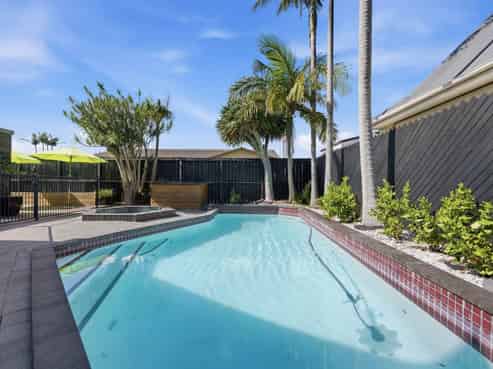 22A Eastern Beach Road, Eastern Beach