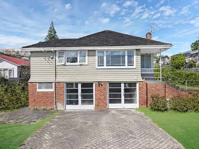 70 Taumata Road, Sandringham