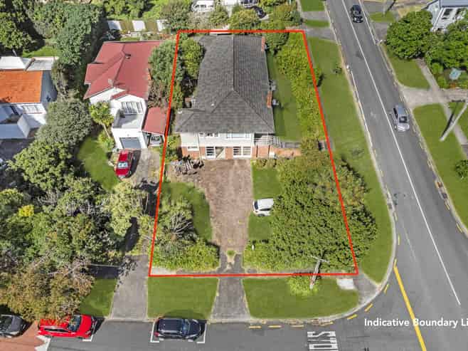 70 Taumata Road, Sandringham