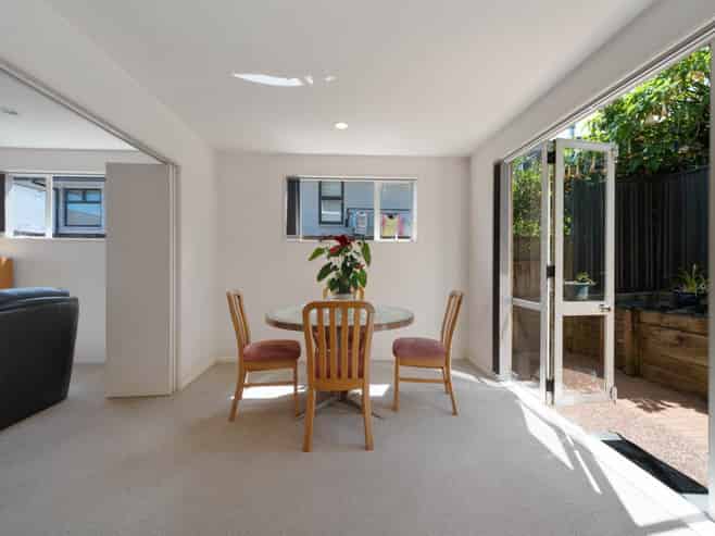 7A Kinder Place, Meadowbank