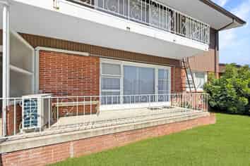 2/9 MacMurray Road, Remuera