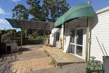 1561 Dairy Flat Highway, Dairy Flat