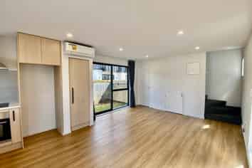 466 Wilsons Road North, Waltham