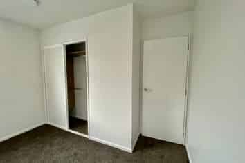 466 Wilsons Road North, Waltham