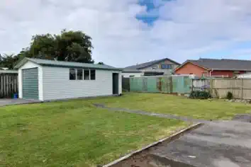 27A Tiverton Crescent, Whalers Gate