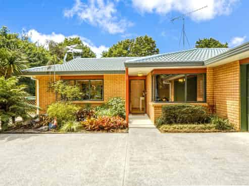 10 Notre Dame Way, Albany