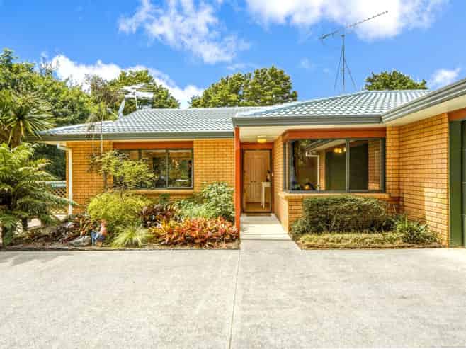 10 Notre Dame Way, Albany