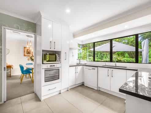 10 Notre Dame Way, Albany