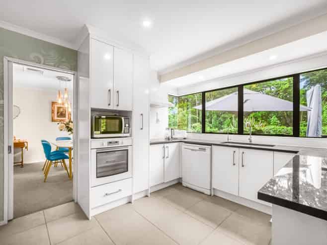 10 Notre Dame Way, Albany