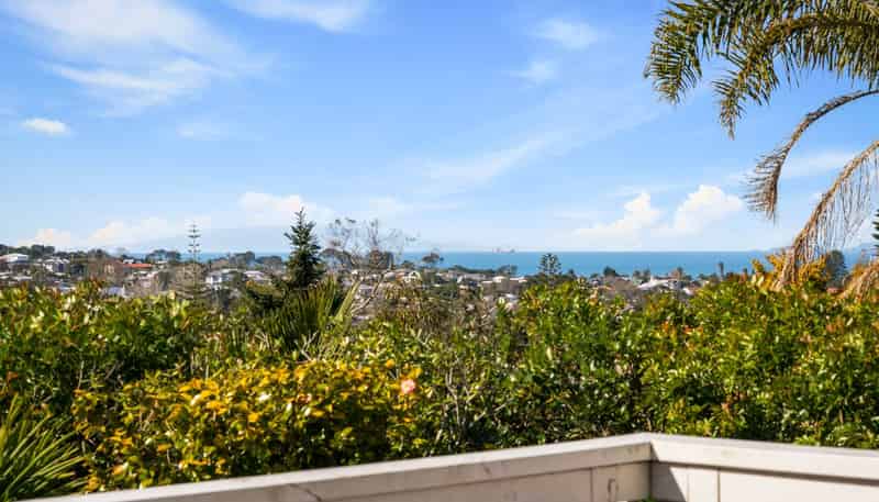 2/24 Geoffrey Road, Torbay