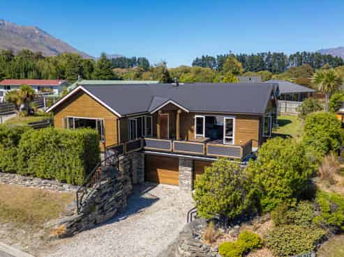 19 Invincible Drive, Glenorchy