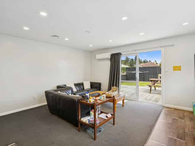 16 Chambers Street, North East Valley