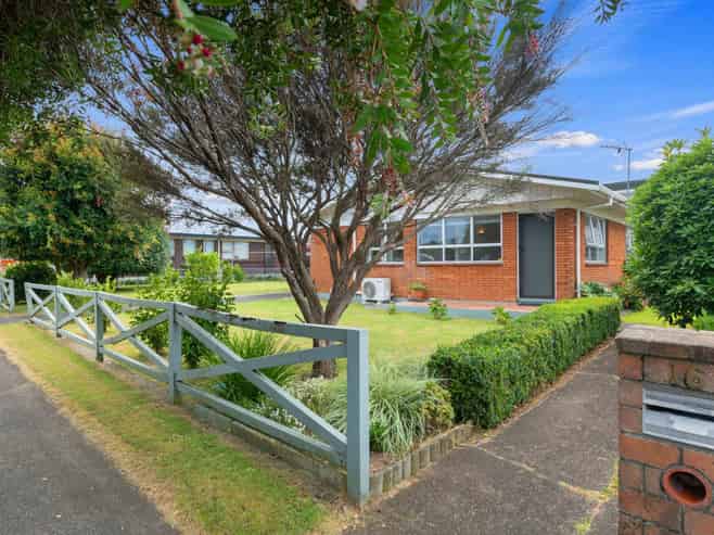 1/16 King Edward Avenue, Papakura