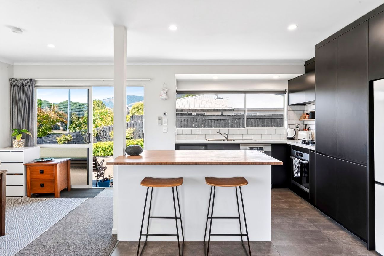 House in Richmond - View 3