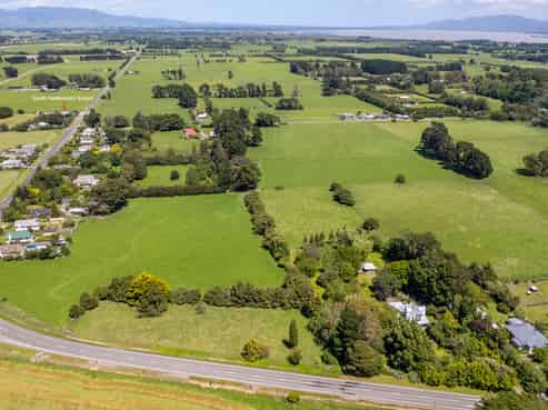 1/ State Highway 53, Featherston