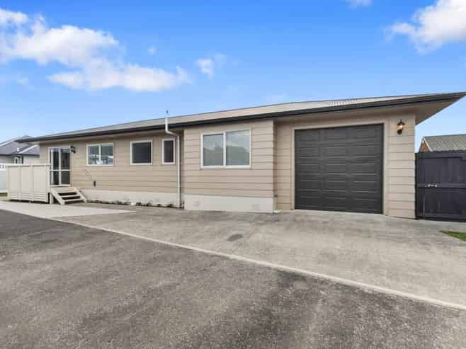38A Kelvin Road, Papakura