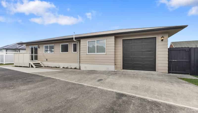 38A Kelvin Road, Papakura