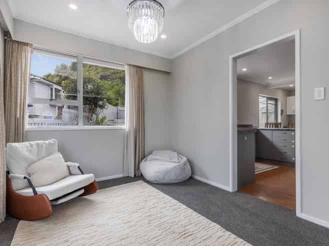 11 Tweed Road, Papakowhai