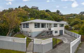 11 Tweed Road, Papakowhai