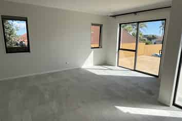 35 Ksenia Drive, Flat Bush