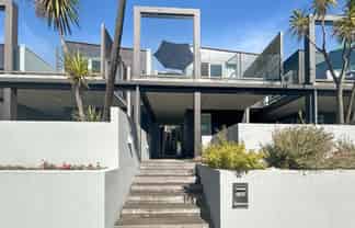 3/364 Lake Terrace, Taupo