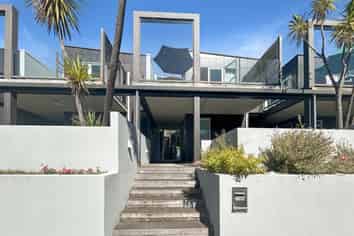 3/364 Lake Terrace, Taupo