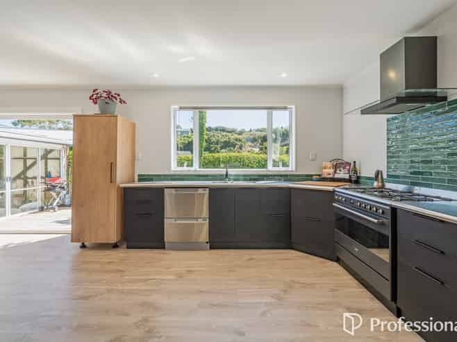 13 Stratton Street, Normandale