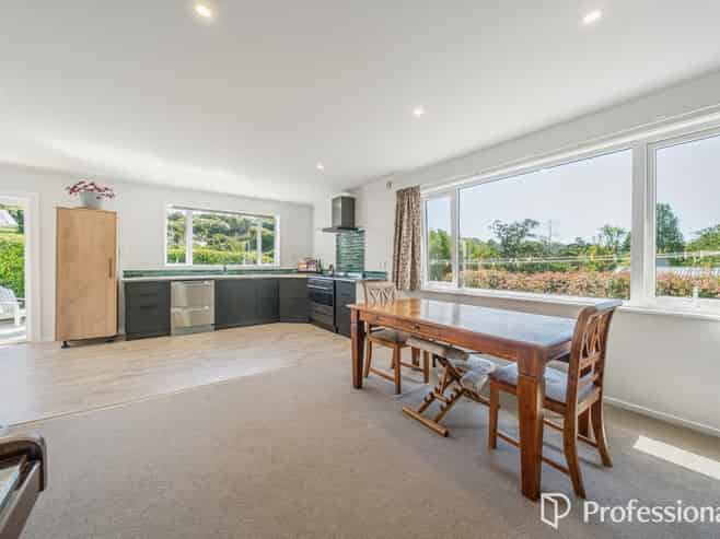 13 Stratton Street, Normandale