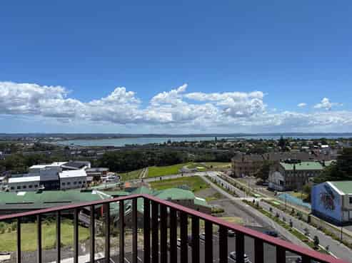 902/2B Te Ara Taurapa, Point Chevalier