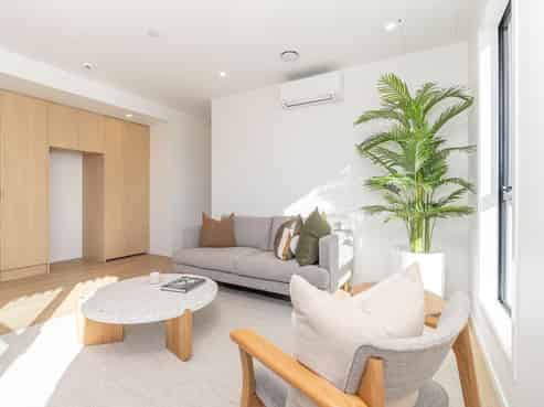 902/2B Te Ara Taurapa, Point Chevalier