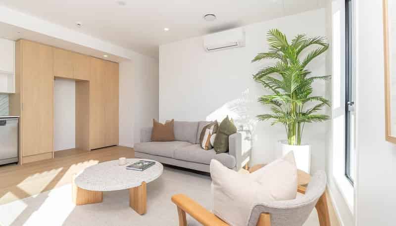 902/2B Te Ara Taurapa, Point Chevalier