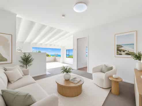 517 Whangaparoa Road, Stanmore Bay