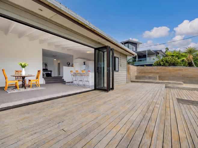 517 Whangaparoa Road, Whangaparaoa