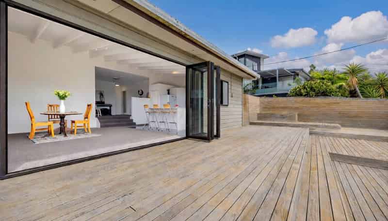 517 Whangaparoa Road, Whangaparaoa