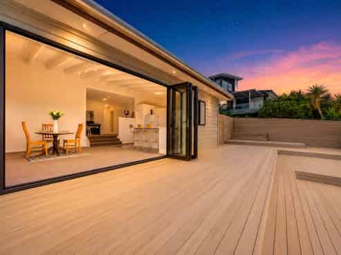 517 Whangaparoa Road, Stanmore Bay