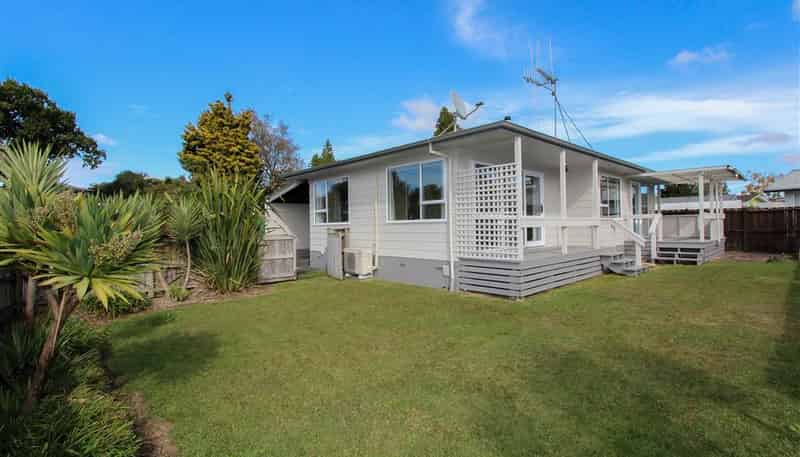 2 Norfolk Place, Pukete