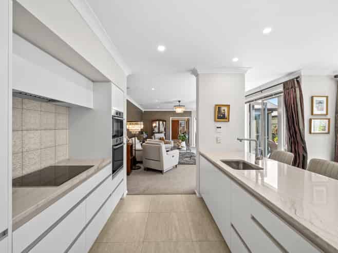 10 Brookwater Avenue, Northwood