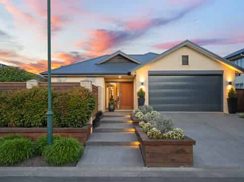 10 Brookwater Avenue, Northwood