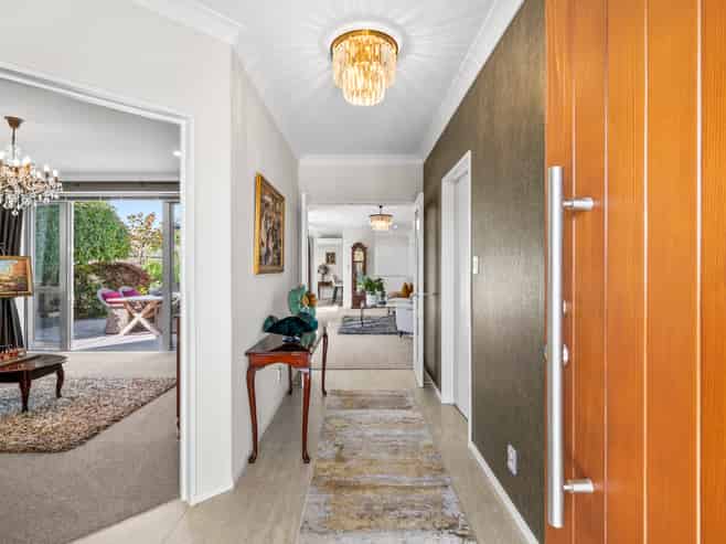 10 Brookwater Avenue, Northwood